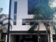 Casa en Puerta de Hierro, Monterrey, Nuevo León