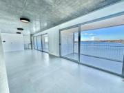 Puertos del Lago. Único tres ambientes en alquiler al...