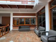 PUNTA HERMOSA: EDIFICIO EN VENTA FRENTE AL MAR