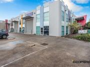 Put Your Business Front and Centre on Reserve Road