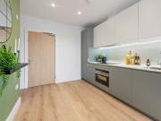 Pyrcroft Road, Chertsey KT16, 1 bed flat to rent, £1,450...