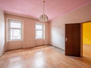 Q16+ sanierungsbedürftige 2 Zimmer Altbauwohnung, viel...