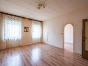 Q18+ sanierungsbedürftige 2 Zimmer Altbauwohnung mit...