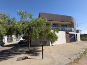 QE 52 2QTS SENDO 1 SUITE, 2VGS esquina com terreno de...