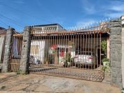 QNA 52 Lote 300 m2 3 Quartos Casa na laje Duas kits nos...