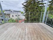 * * QUADRATISCHE TERRASSE. KEIN NACHBAR OBERHALB !....