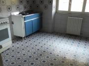 Quadrilocale con box a Massa