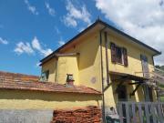 Quadrilocale con giardino a Camaiore