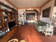 Quadrilocale con giardino a Empoli