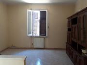 Quadrilocale con giardino a Massa