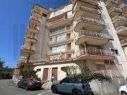 Quadrilocale con giardino in panoramica dello stretto,...