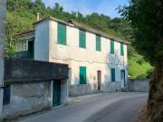 Quadrilocale da ristrutturare a Genova