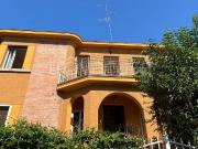 Quadrilocale in affitto a Bologna via Baldassarre... Quadrilocale in affitto a Bologna via Baldassarre...