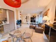 Quadrilocale in affitto a Carrara via Rinchiosa, Marina...