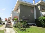 Quadrilocale in affitto a Roma via Saffo, 57, Axa