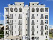 Quadrilocale in vendita a Alba Adriatica, centrale