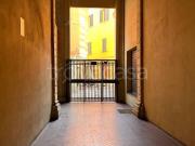 Quadrilocale in vendita a Bologna via Marsala, Centro...