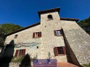 Quadrilocale in vendita a Calenzano