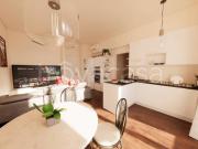 Quadrilocale in vendita a Camaiore via Ugo Foscolo, Lido...