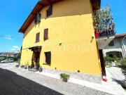 Quadrilocale in vendita a Carate Brianza via Caravaggio