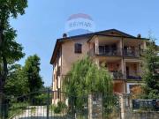 Quadrilocale in vendita a Castelnovo ne' Monti via...