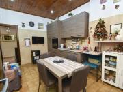 Quadrilocale in vendita a Catania via Ustica 7