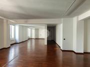 Quadrilocale in vendita a Genova, Caricamento