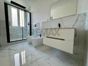 Quadrilocale in vendita a Genova via Bellotti, 5, San...