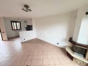 Quadrilocale in vendita a Landriano via Glicine, 4