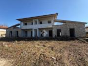 Quadrilocale in vendita a Laterina Pergine Valdarno via...