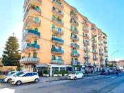 Quadrilocale in vendita a Napoli via Emilio Scaglione,...