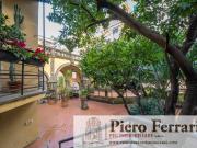 Quadrilocale in vendita a Napoli via Luigi Settembrini,...