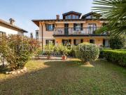 Trilocale in vendita a Porto Valtravaglia via Roma, 46