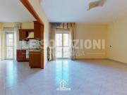 Quadrilocale in vendita a Putignano via Palmiro...