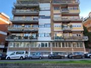 Quadrilocale in vendita a Roma, Africano Villa Chigi