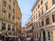 Quadrilocale in vendita a Roma, Spagna