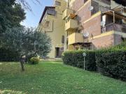 Quadrilocale in vendita a Roma via Aldo Banzi, 135, Tor...