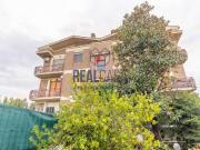 Quadrilocale in vendita a Roma via Bivongi, 35, Anagnina