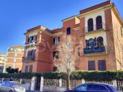 Quadrilocale in vendita a Roma via Delle Oceanine, 12,...