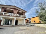 Quadrilocale in vendita a Roma via di Vermicino, 84,...