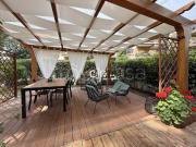 Quadrilocale in vendita a Roma via Enrico Mizzi, Villa...