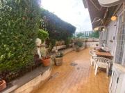 Quadrilocale in vendita a Roma via Simonide, Axa