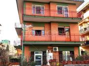 Quadrilocale in vendita a Roma via Valguarnera Caropepe,...