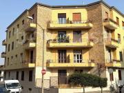 Quadrilocale in vendita a Torino via Lomellina, 49,...