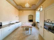 Appartamento in vendita a Albenga, Centro Storico