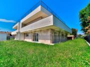 Quadrilocali in vendita a Trezzano Rosa