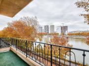 Vue imprenable sur la Seine Appartement traversant avec...