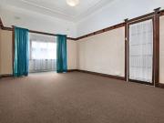 QUAINT & CONVENIENT LIVING