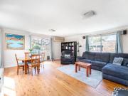 Quaint cottage in a prime Stanwell Tops location