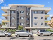 Quality 2 bedroom unit located Level 3